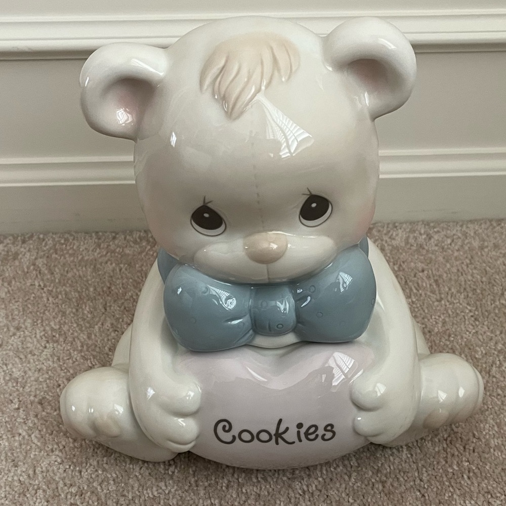 Precious Moments ceramic teddy bear 10” cookie jar from 1993. - Picture 9 of 9